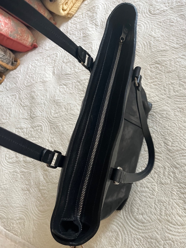 Il Bisonte Black Leather Tote — image 6 of 8